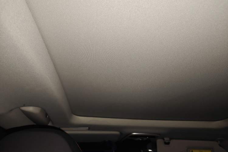 Used Lynk & Co 01 2019 2.0T Two-Wheel Drive Zhaopu Version China V Standard Headliner