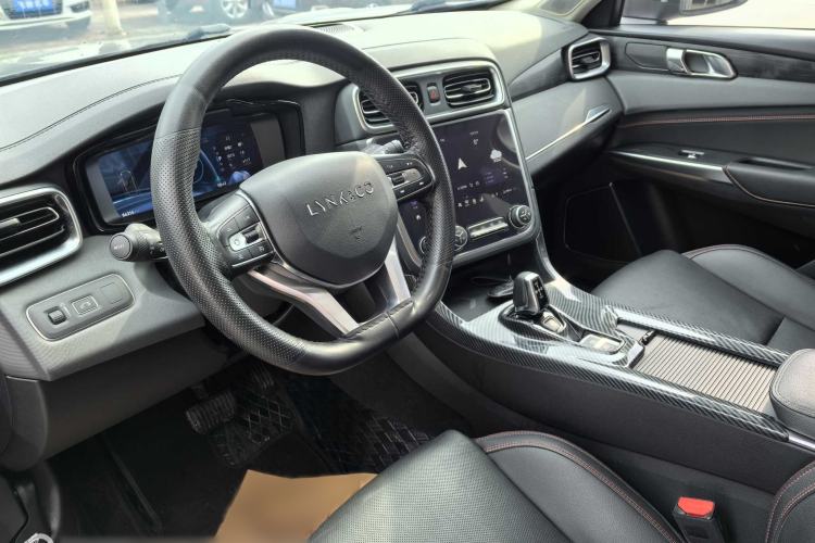 Used Lynk & Co 01 2019 2.0T Two-Wheel Drive Zhaopu Version China VI Standard Interior 1