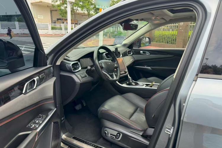 Used Lynk & Co 01 2019 2.0T Two-Wheel Drive Zhaopu Version China VI Standard Interior 1