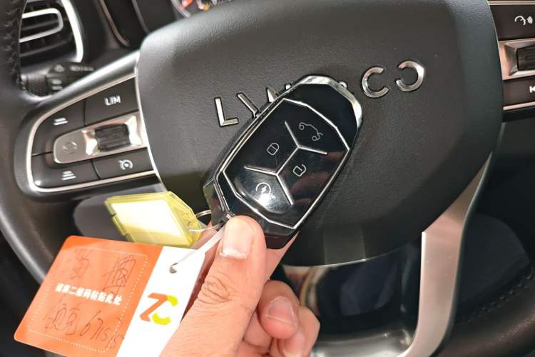 Used Lynk & Co 01 2019 2.0T Two-Wheel Drive Zhaopu Version China VI Standard Interior 1