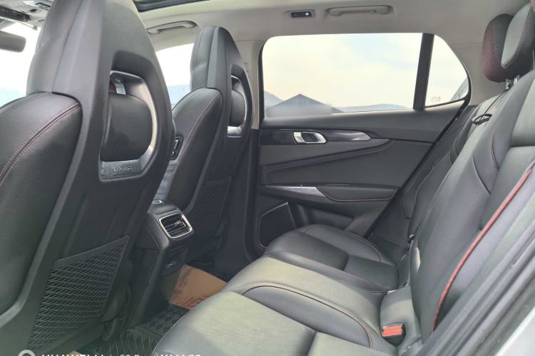 Used Lynk & Co 01 2019 2.0T Two-Wheel Drive Zhaopu Version China VI Standard Interior 2