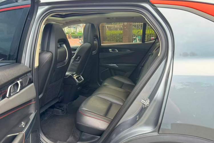 Used Lynk & Co 01 2019 2.0T Two-Wheel Drive Zhaopu Version China VI Standard Interior 2