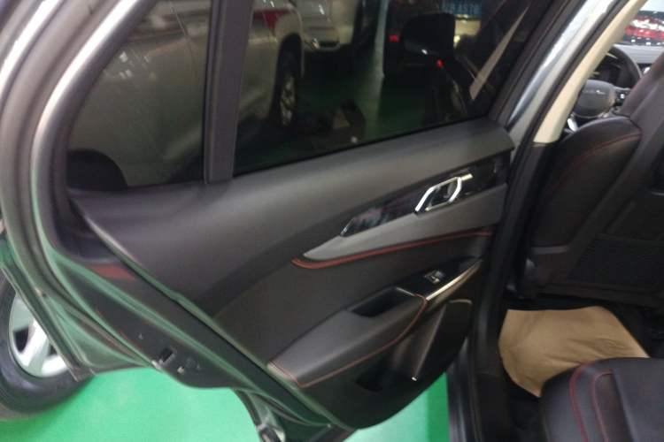 Used Lynk & Co 01 2019 2.0T Two-Wheel Drive Zhaopu Version China VI Standard Interior 8
