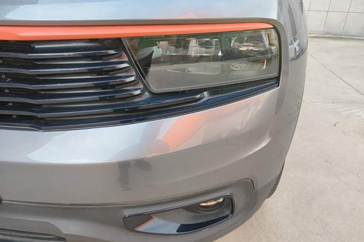 Used Lynk & Co 01 2019 2.0T Two-Wheel Drive Zhaopu Version China VI Standard Left Front Headlight