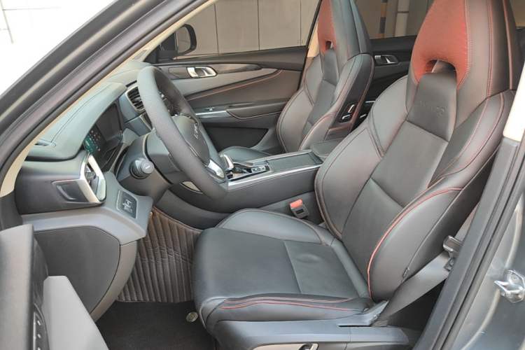 Used Lynk & Co 01 2019 2.0T Two-Wheel Drive Zhaopu Version China VI Standard Left Front Seat