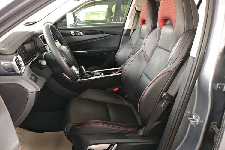 Used Lynk & Co 01 2019 2.0T Two-Wheel Drive Zhaopu Version China VI Standard Left Front Seat