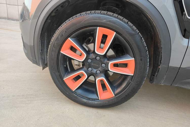 Used Lynk & Co 01 2019 2.0T Two-Wheel Drive Zhaopu Version China VI Standard Left Front Wheel Hub