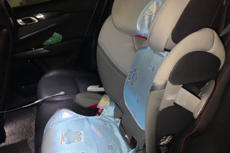 Used Lynk & Co 01 2019 2.0T Two-Wheel Drive Zhaopu Version China VI Standard Left Rear Seat