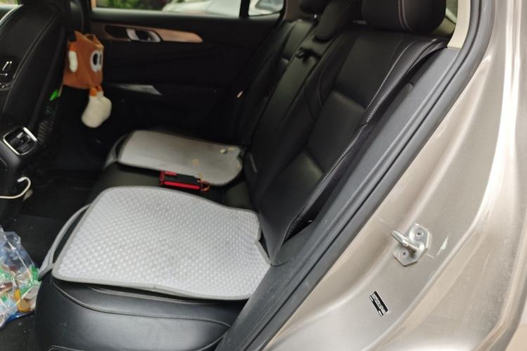 Used Lynk & Co 01 2019 2.0T Two-Wheel-Drive Pro Version China VI Standard Left Rear Seat