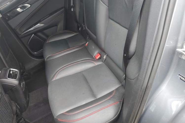 Used Lynk & Co 01 2019 2.0T Two-Wheel Drive Zhaopu Version China VI Standard Left Rear Seat