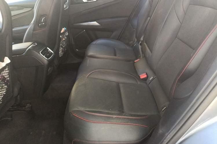 Used Lynk & Co 01 2019 2.0T Two-Wheel Drive Zhaopu Version China VI Standard Left Rear Seat