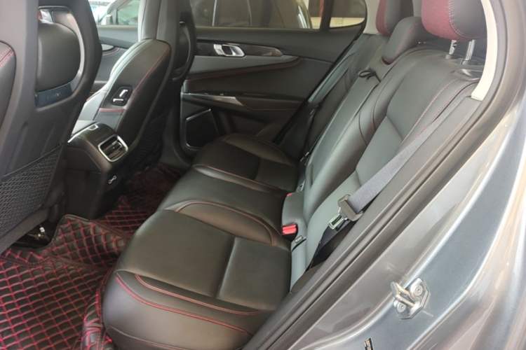 Used Lynk & Co 01 2019 2.0T Two-Wheel Drive Zhaopu Version China VI Standard Left Rear Seat
