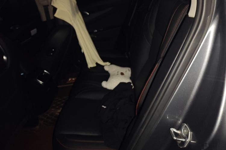 Used Lynk & Co 01 2019 2.0T Two-Wheel Drive Zhaopu Version China V Standard Left Rear Seat