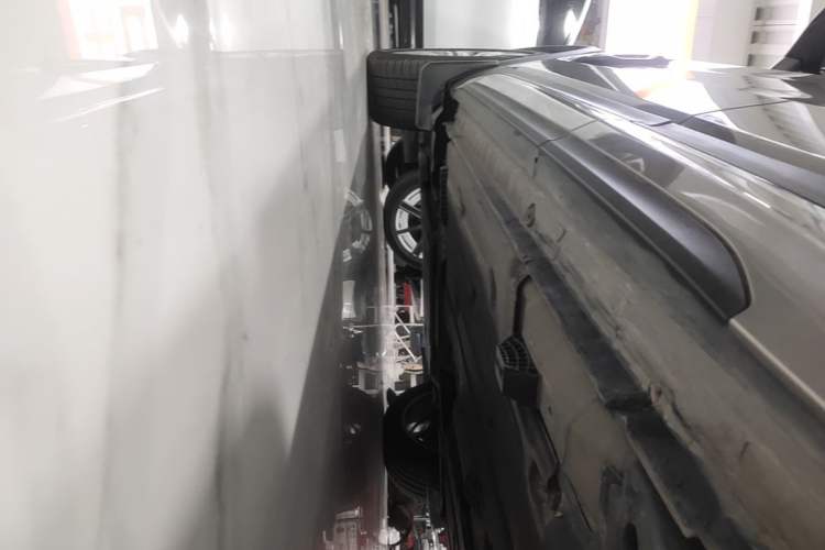 Used Lynk & Co 01 2019 2.0T Two-Wheel-Drive Pro Version China VI Standard Left Side Sill