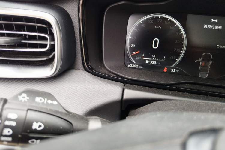 Used Lynk & Co 01 2019 2.0T Two-Wheel Drive Zhaopu Version China VI Standard Odometer Close Up