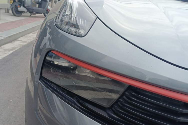 Used Lynk & Co 01 2019 2.0T Two-Wheel Drive Zhaopu Version China VI Standard Right Front Headlight