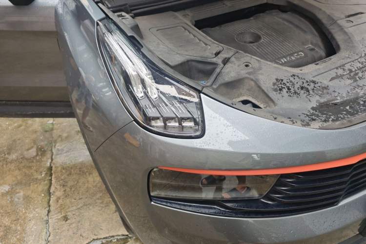 Used Lynk & Co 01 2019 2.0T Two-Wheel Drive Zhaopu Version China VI Standard Right Front Headlight