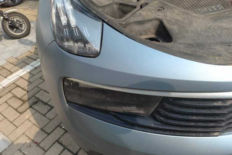 Used Lynk & Co 01 2019 2.0T Two-Wheel-Drive Pro Version China VI Standard Right Front Headlight