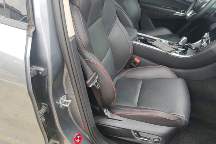 Used Lynk & Co 01 2019 2.0T Two-Wheel Drive Zhaopu Version China VI Standard Right Front Seat
