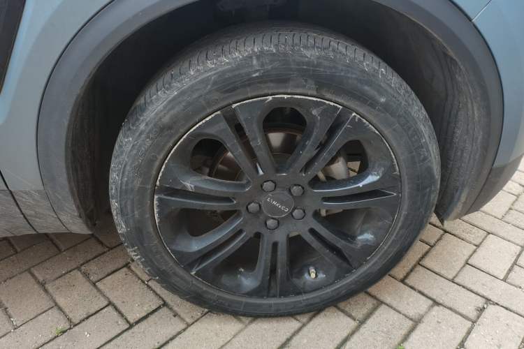 Used Lynk & Co 01 2019 2.0T Two-Wheel-Drive Pro Version China VI Standard Right Front Wheel Hub