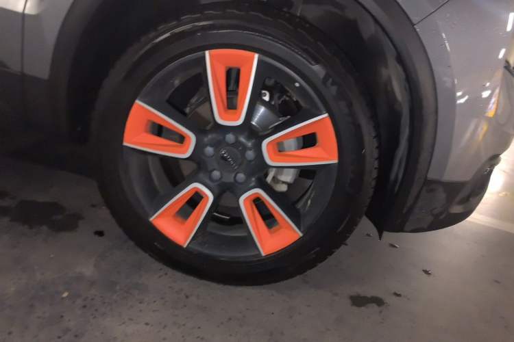 Used Lynk & Co 01 2019 2.0T Two-Wheel Drive Zhaopu Version China VI Standard Right Front Wheel Hub