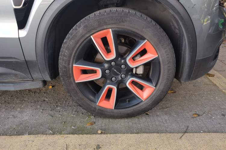 Used Lynk & Co 01 2019 2.0T Two-Wheel Drive Zhaopu Version China VI Standard Right Front Wheel Hub