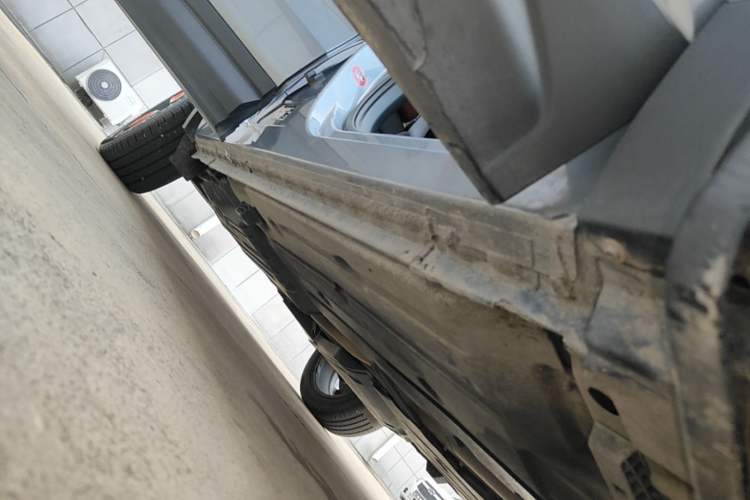Used Lynk & Co 01 2019 2.0T Two-Wheel Drive Zhaopu Version China VI Standard Right Side Sill