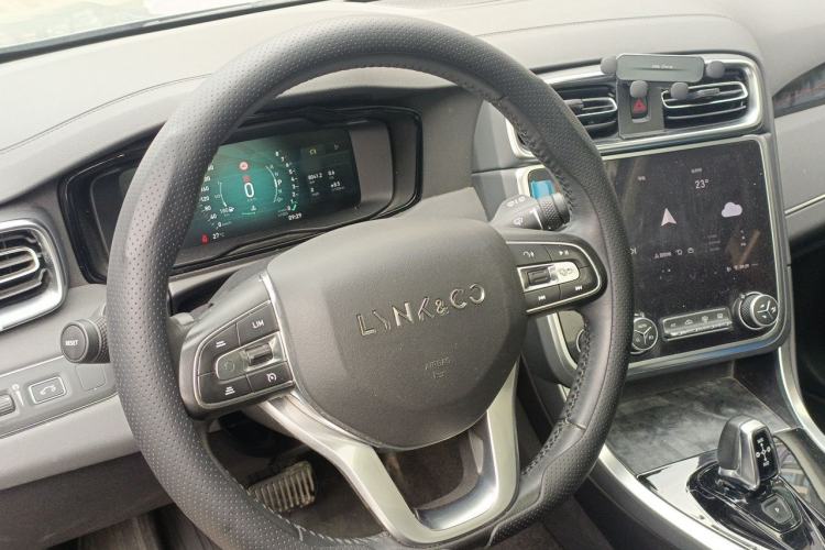 Used Lynk & Co 01 2019 2.0T Two-Wheel Drive Zhaopu Version China VI Standard Steering Wheel