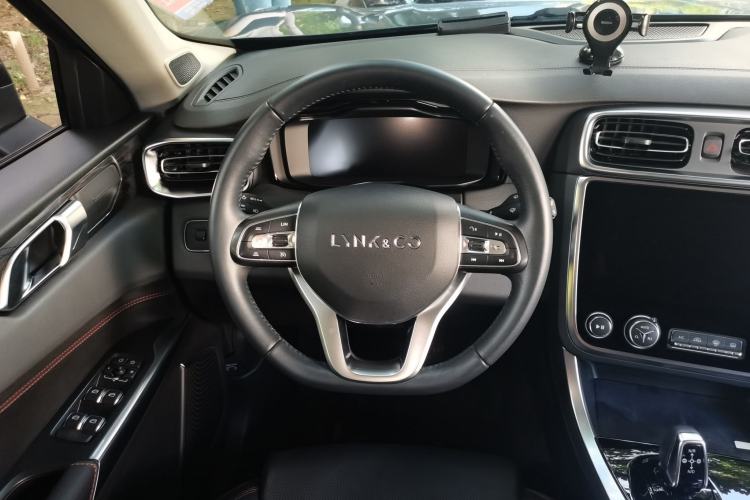 Used Lynk & Co 01 2019 2.0T Two-Wheel Drive Zhaopu Version China VI Standard Steering Wheel