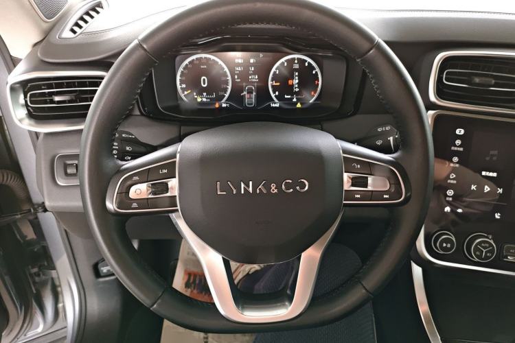 Used Lynk & Co 01 2019 2.0T Two-Wheel Drive Zhaopu Version China VI Standard Steering Wheel
