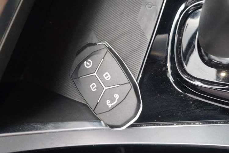 Used Lynk & Co 01 2019 2.0T Two-Wheel Drive Zhaopu Version China VI Standard Vehicle Key