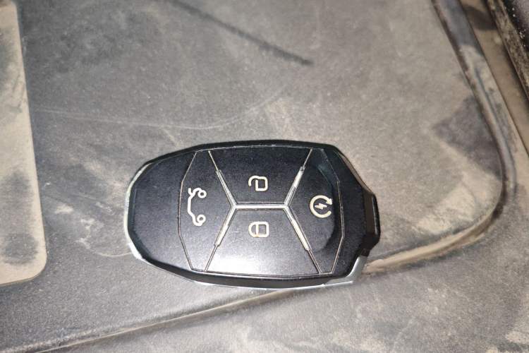 Used Lynk & Co 01 2019 2.0T Two-Wheel Drive Zhaopu Version China V Standard Vehicle Key