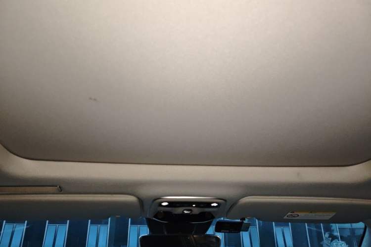 Used Lynk & Co 01 2019 2.0T Two-Wheel-Drive Pro Version China VI Standard Headliner
