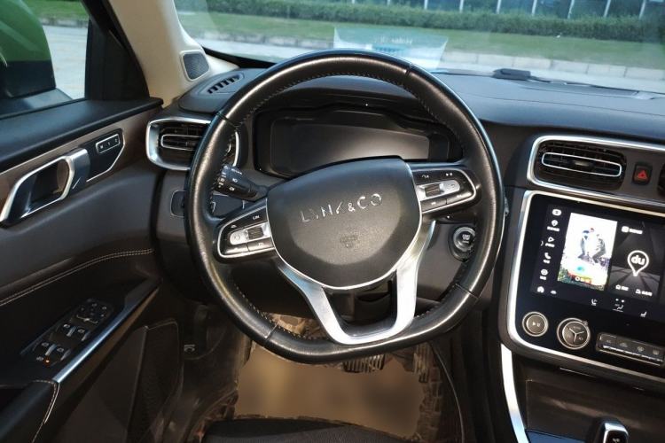 Used Lynk & Co 01 2019 2.0T Two-Wheel-Drive Pro Version China VI Standard Steering Wheel