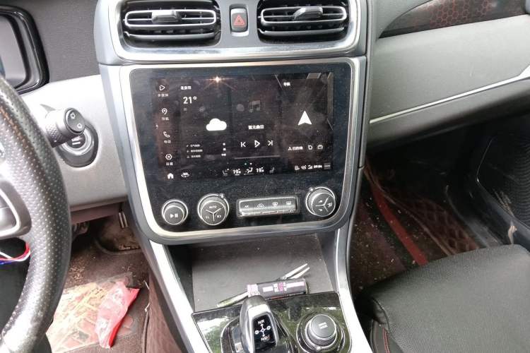 Used Lynk & Co 01 2019 2.0T Four-Wheel Drive Genie Pro Version China V Emission Standard Audio And AC Panel