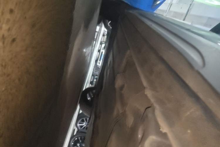 Used Lynk & Co 01 2019 2.0T Two-Wheel-Drive Pro Version China VI Standard Chassis Rear Left