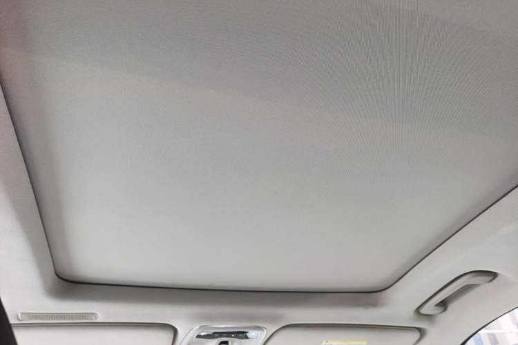 Used Lynk & Co 01 2019 2.0T Two-Wheel-Drive Pro Version China VI Standard Headliner