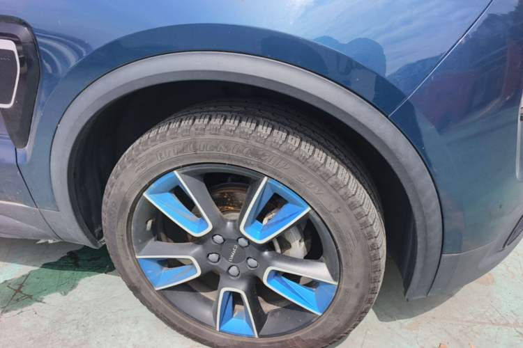 Used Lynk & Co 01 2019 2.0T Two-Wheel-Drive Pro Version China VI Standard Right Front Wheel Hub