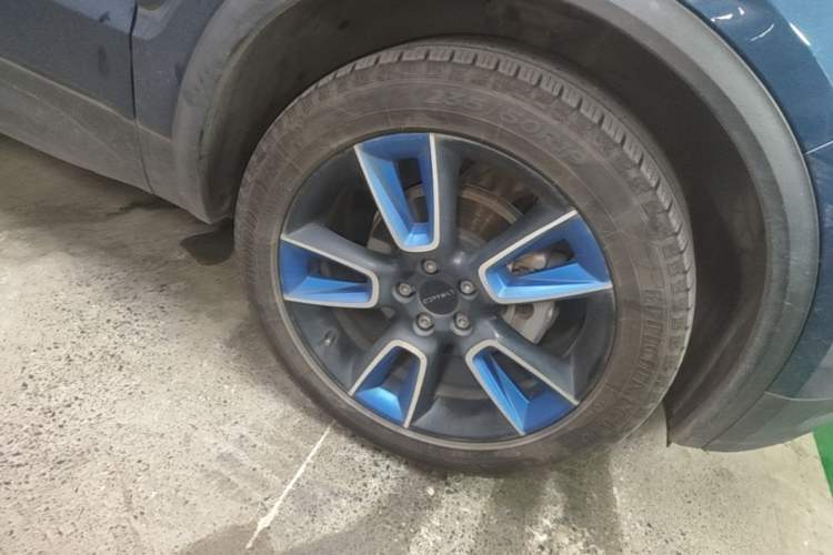 Used Lynk & Co 01 2019 2.0T Two-Wheel-Drive Pro Version China VI Standard Right Front Wheel Hub