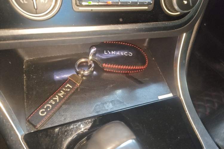 Used Lynk & Co 01 2019 2.0T Two-Wheel-Drive Pro Version China VI Standard Vehicle Key