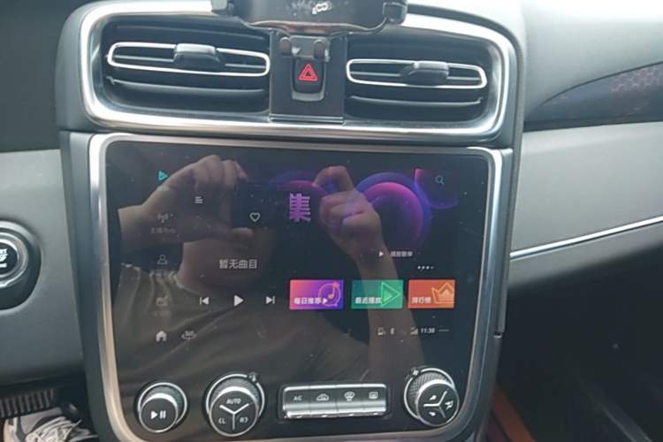Used Lynk & Co 01 2019 2.0T Four-Wheel Drive Genie Pro Version China V Emission Standard Audio And AC Panel