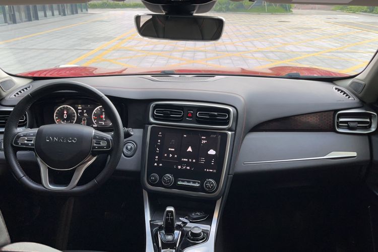 Used Lynk & Co 01 2019 2.0T Four-Wheel Drive Genie Pro Version China VI Standard Center Console