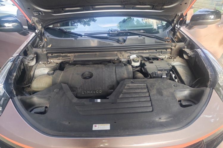 Used Lynk & Co 01 2019 2.0T Two-Wheel-Drive Pro Version China VI Standard Engine Bay