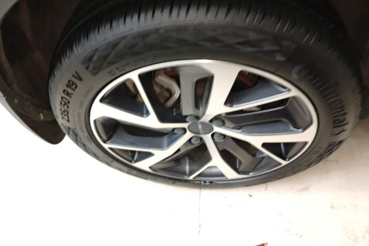 Used Lynk & Co 01 2019 2.0T Four-Wheel Drive Genie Pro Version China VI Standard Exterior 8