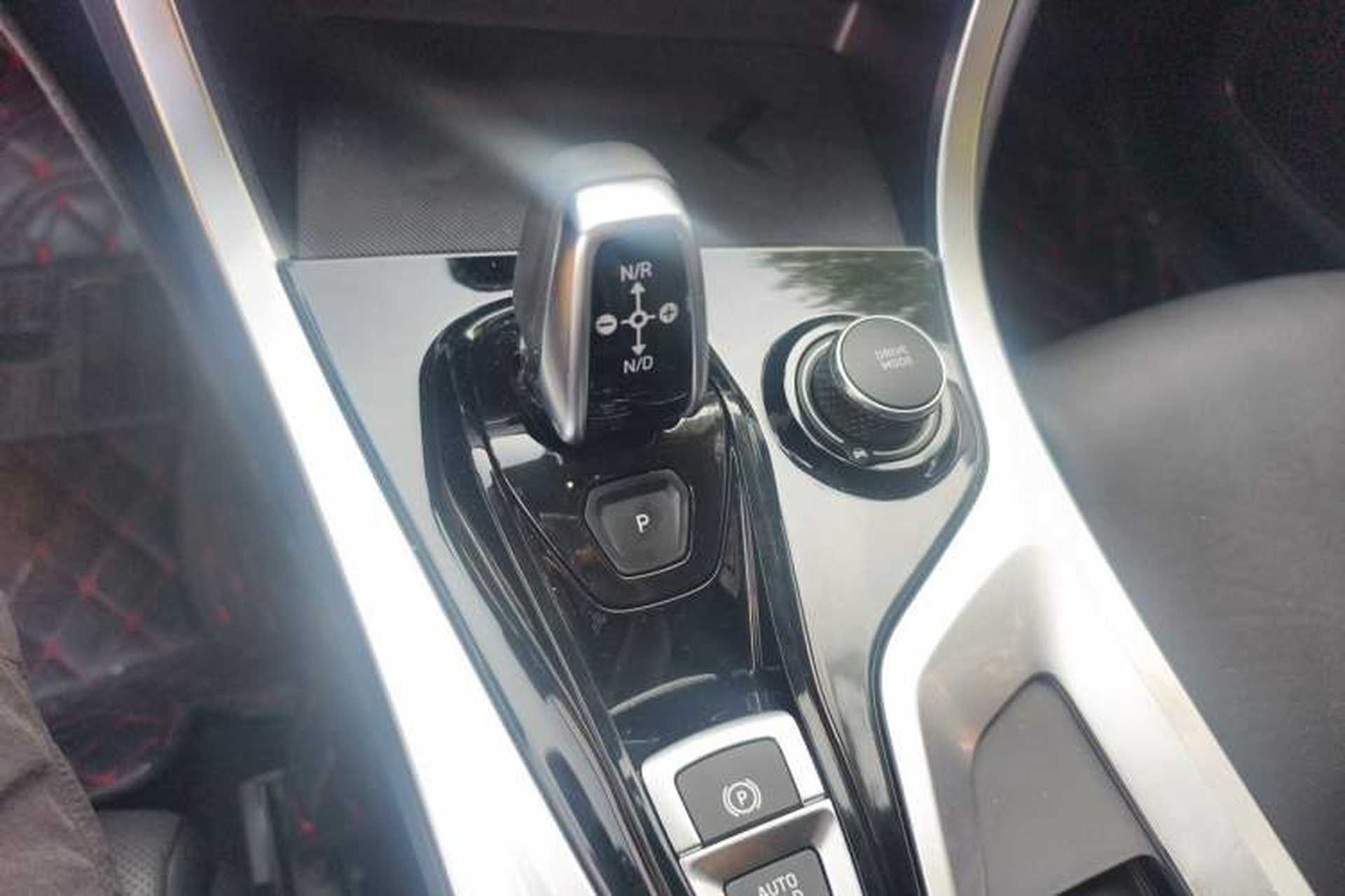 Used Lynk & Co 01 2019 2.0T Four-Wheel Drive Genie Pro Version China V Emission Standard Gear Lever