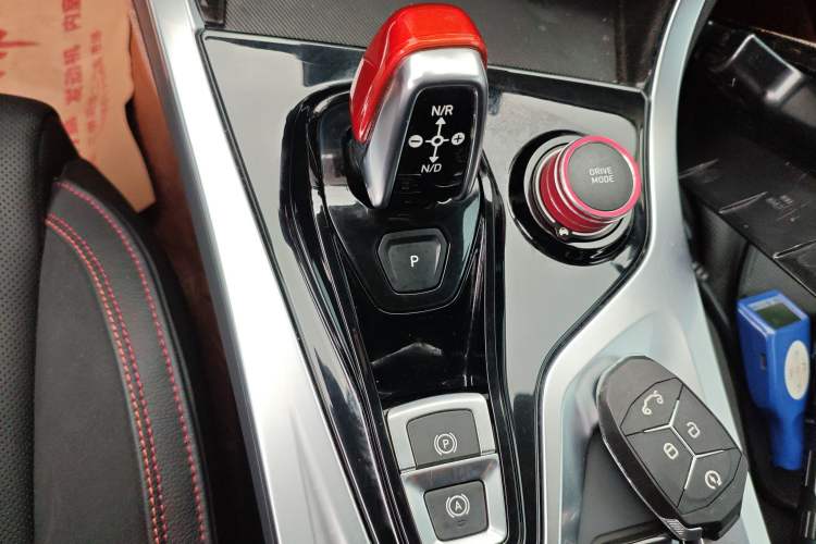 Used Lynk & Co 01 2019 2.0T Four-Wheel Drive Genie Pro Version China V Emission Standard Gear Lever