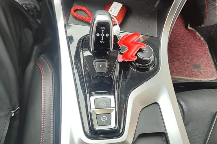 Used Lynk & Co 01 2019 2.0T Four-Wheel Drive Genie Pro Version China V Emission Standard Gear Lever