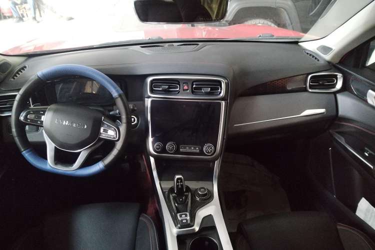 Used Lynk & Co 01 2019 2.0T Four-Wheel Drive Genie Pro Version China V Emission Standard Interior 3