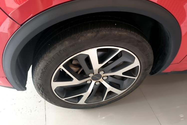 Used Lynk & Co 01 2019 2.0T Four-Wheel Drive Genie Pro Version China VI Standard Left Front Wheel Hub