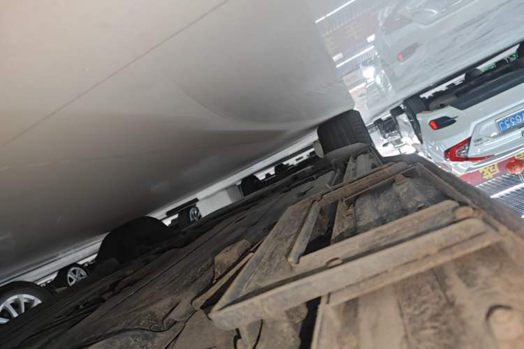 Used Lynk & Co 01 2019 2.0T Four-Wheel Drive Genie Pro Version China V Emission Standard Left Side Sill
